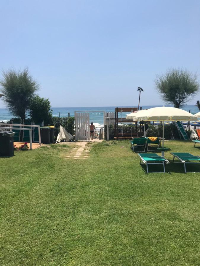 Residenza Le Spiagge Apartment สแปร์ลองกา ภายนอก รูปภาพ